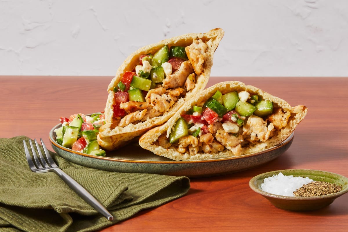 Pita Pockets With Salad And Roasted Chicken