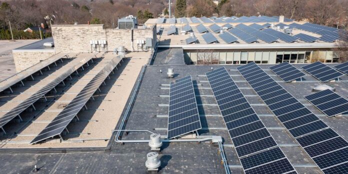 Rooftop Solar Expansion as SolarEdge and Solar Landscape Partner Up Image of solar panels on a warehouse showing the full potential of the latest rooftop solar project.