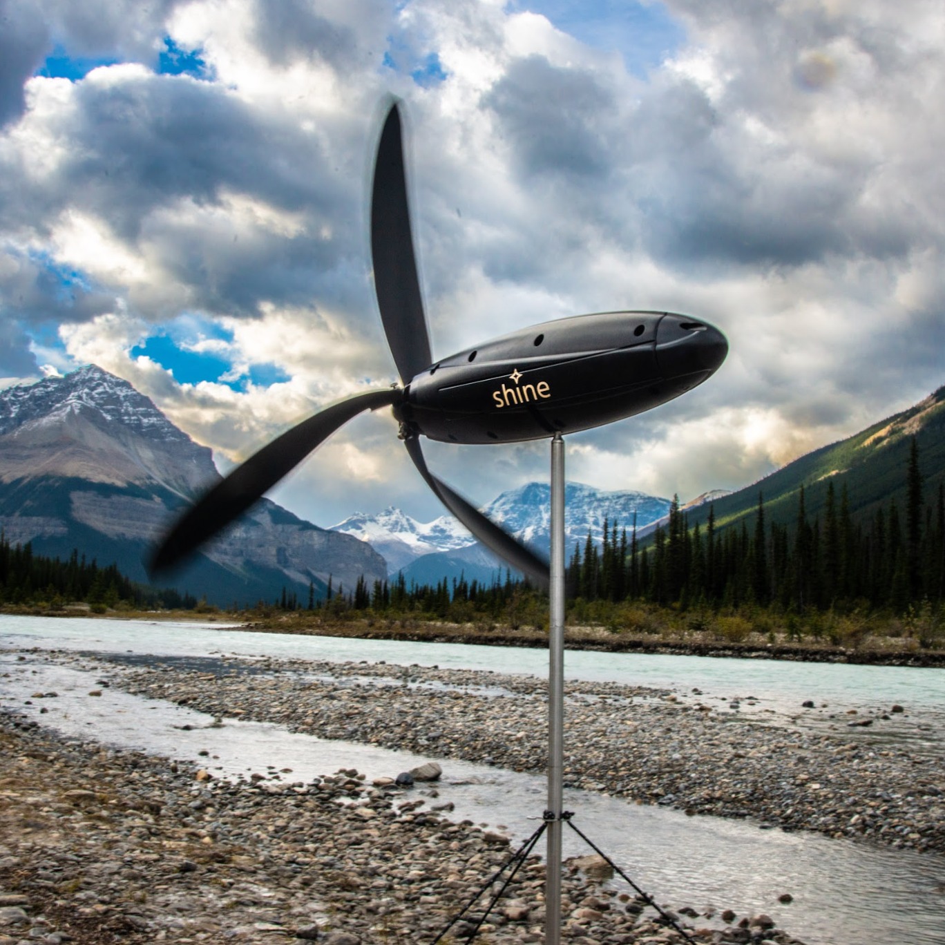 Image of Shine Portable Wind Turbine while working in nature.